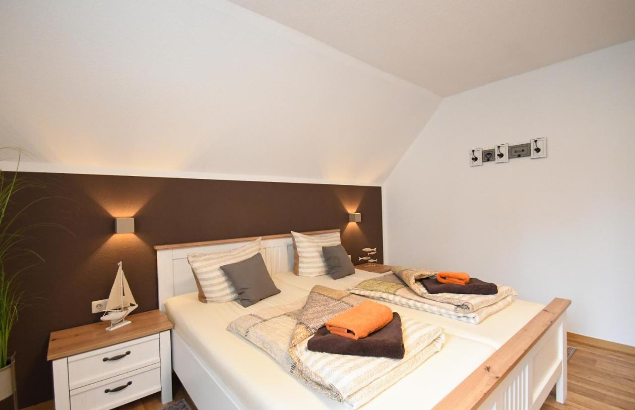 Ferienwohnung Weitblick Mit Logia Lobbe Ngoại thất bức ảnh